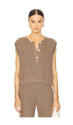 Slater Henley Vest in Brown. - size M (also in L, S, XL, XS) - Stitches & Stripes - Modalova