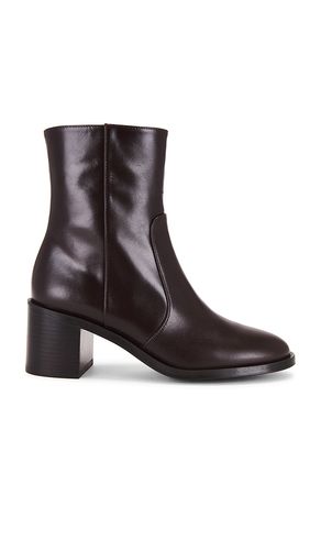 Esme Zip Bootie in Brown. - size 10 (also in 6.5, 7.5, 8, 8.5, 9, 9.5) - Stuart Weitzman - Modalova