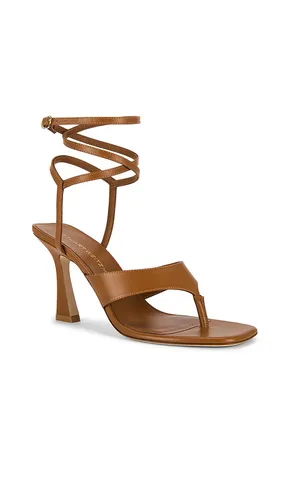 Vinnie Wrap Thong Sandal 85 in . Size 6.5. Also in 7, 7.5, 8, 9 - Stuart Weitzman - Modalova