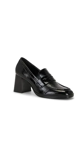 Vera Loafer in . Size 7.5. Also in 8, 8.5, 10 - Stuart Weitzman - Modalova