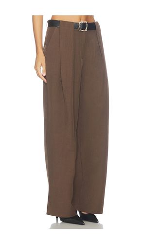 Matteo Belted Tuck Trousers in . Size L. Also in M, S - Source Unknown - Modalova