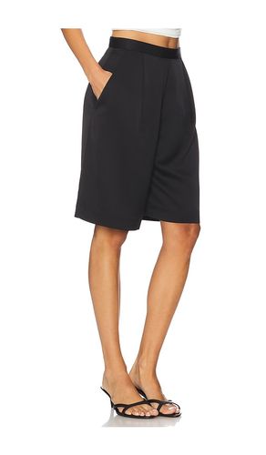 Satin Short in . Size 0. Also in 2, 8 - Susana Monaco - Modalova