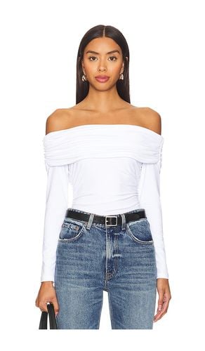 Off The Shoulder Gathered Long Sleeve Top in White. - size L (also in M, S, XL, XS) - Susana Monaco - Modalova