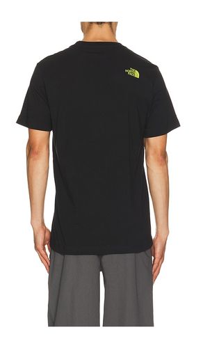 Men's Half Dome Collage Sketch Regular Short Sleeve Tee in . Taglia S. Also in M, L, XL/1X, XXL/2X - The North Face - Modalova