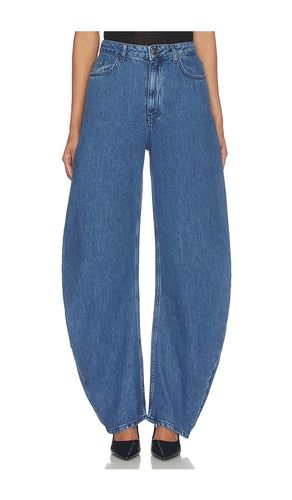 Draped Barrel Leg Jeans in . Size 24. Also in 25, 28, 29, 30, 31, 32 - ROTATE - Modalova