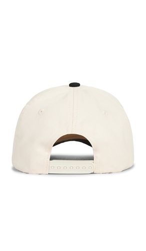 Friday Feelin HUT AUSTIN in Cream - Friday Feelin - Modalova