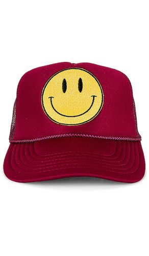 Smiley Hat in Burgundy - Friday Feelin - Modalova