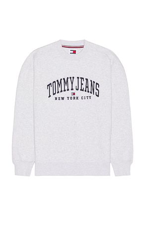 Relaxed Varsity Crew Sweater in Light Grey. - size L (also in M, S, XL/1X) - Tommy Jeans - Modalova