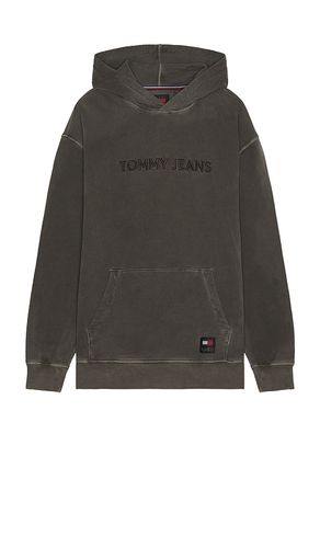 Relaxed Classic Hoodie in Charcoal. - size L (also in XL/1X) - Tommy Jeans - Modalova