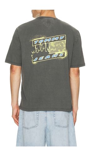 S Bubble Flag Tee in . Size L. Also in S, XL/1X - Tommy Jeans - Modalova
