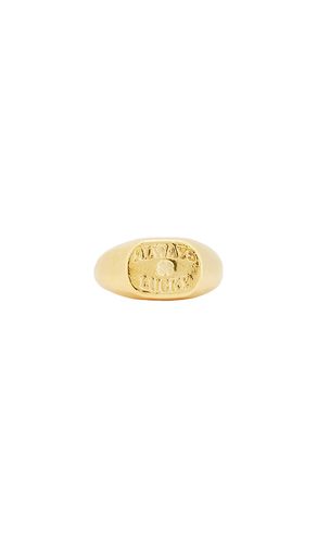 Always Lucky Signet Ring in Metallic Gold. - size 20 (also in 22) - Two Jeys - Modalova