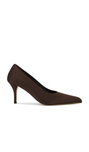 Chloe Pump in Chocolate. - size 10 (also in 6, 6.5, 7, 7.5, 8, 8.5, 9, 9.5) - Tony Bianco - Modalova
