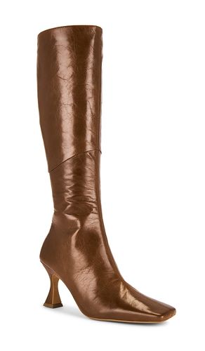 Fantasy Boot in . Size 6.5. Also in 7 - Tony Bianco - Modalova