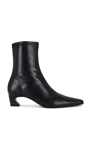 Margot Boot in . Size 10. Also in 5, 5.5 - Tony Bianco - Modalova