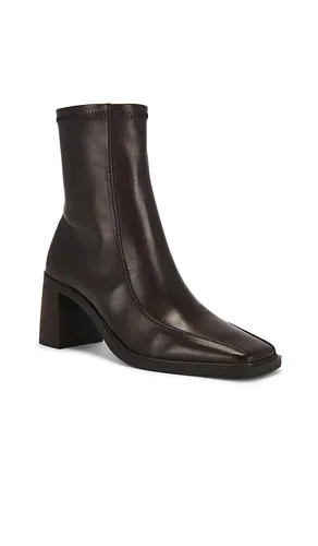 Dusty Boot in Chocolate. - size 10 (also in 9.5) - Tony Bianco - Modalova