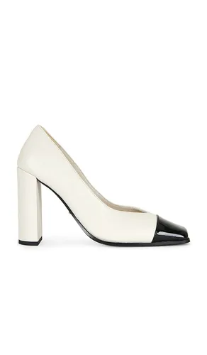 Legacy Pump in . Size 6.5. Also in 7, 7.5, 8, 8.5, 9 - Tony Bianco - Modalova