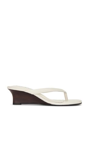 Edgy Sandal in Ivory. - size 10 (also in 5.5, 6, 6.5, 8.5) - Tony Bianco - Modalova