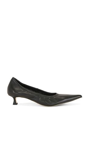 Costa Pump in . Taglia 5. Also in 6.5, 7, 7.5, 8, 8.5, 9, 9.5 - Tony Bianco - Modalova