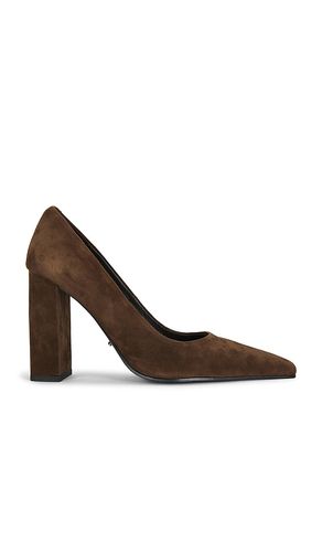 Fifi Pump in . Size 5.5. Also in 6, 6.5, 7, 7.5, 8, 8.5, 9 - Tony Bianco - Modalova
