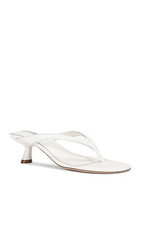 X REVOLVE Krista Sandal in White. - size 6 (also in 7, 7.5, 8, 9) - Tony Bianco - Modalova