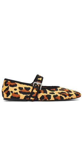 Meadow Flat in Brown. - size 5 (also in 5.5) - Tony Bianco - Modalova