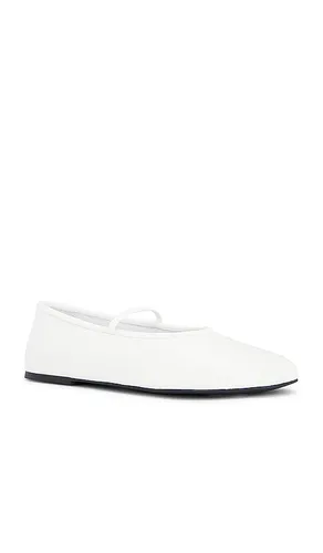 Martinez Flat in White. - size 10 (also in 11, 5, 5.5, 6, 6.5, 7.5, 8, 8.5, 9, 9.5) - Tony Bianco - Modalova