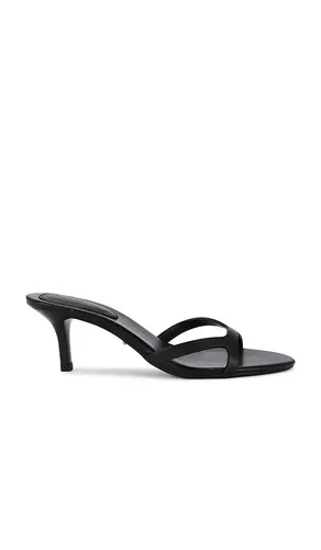 Daisy Sandal in . Size 5.5. Also in 6, 6.5, 7.5, 8, 8.5, 9, 10 - Tony Bianco - Modalova