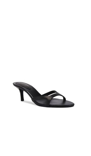 Daisy Sandal in . Taglia 10. Also in 5, 5.5, 6, 6.5, 7, 8, 8.5, 9, 9.5 - Tony Bianco - Modalova