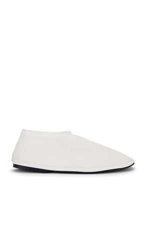 Zapato plano moda en color blanco talla 10 en - White. Talla 10 (también en 5, 5.5, 6, 6.5, 7, 7.5, 8, 8.5, 9, 9.5 - Tony Bianco - Modalova