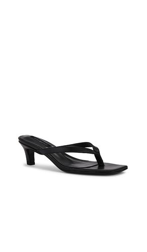 Topaz Sandal in Black. - size 6 (also in 6.5, 8.5) - Tony Bianco - Modalova