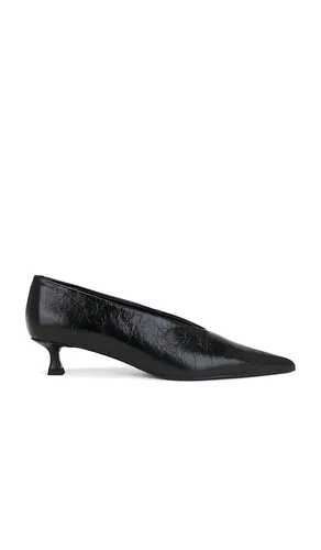 Cherry Pump in . Size 6. Also in 6.5, 7.5, 9, 9.5 - Tony Bianco - Modalova