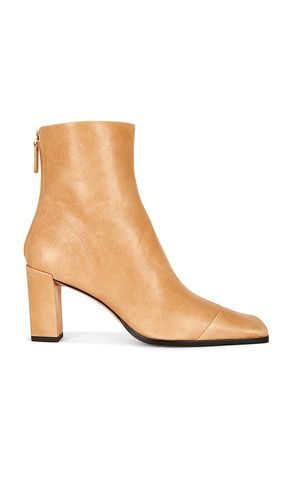 Asymmetric Cap Toe Ankle Boot in . Size 10. Also in 6, 6.5, 7, 7.5, 8, 8.5, 9, 9.5 - Tory Burch - Modalova