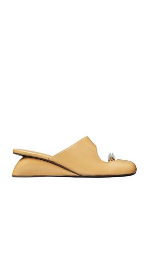 Pierced Wedge in Beige. - size 10.5 (also in 11, 5, 5.5, 7.5, 8) - Tory Burch - Modalova