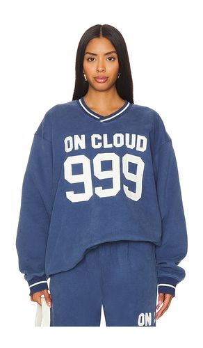 On Cloud Nine V Neck Sweatshirt in . - size L/XL (also in S/M) - The Mayfair Group - Modalova