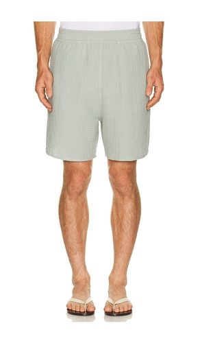 Smooth Short in . Size L. Also in M, S, XL/1X, XXL/2X - True Tribe - Modalova