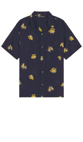 Casino Holiday Button Down Shirt in Blue. - size M (also in L, S, XL/1X) - TravisMathew - Modalova