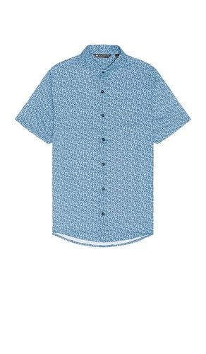 Country Mile Button Down Shirt in Blue. - size M (also in S) - TravisMathew - Modalova