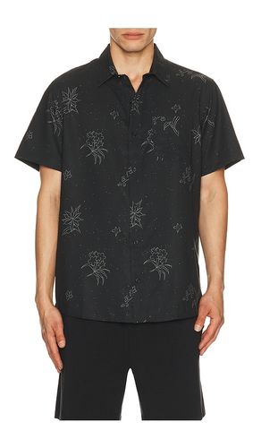 Techwoven Holding Court Shirt in . Size L. Also in S - TravisMathew - Modalova