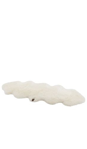 Sheepskin Area Rug in White - UGG Home - Modalova