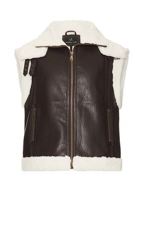 Leather Master Control Vest in Brown. - size L (also in M, S, XL/1X) - Unreal Fur - Modalova