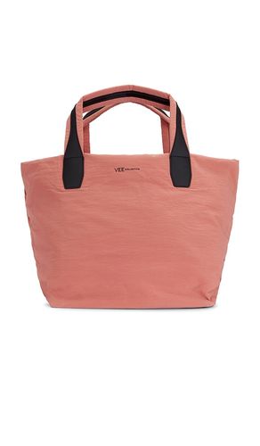 Essence Medium Bag in - Vee Collective - Modalova
