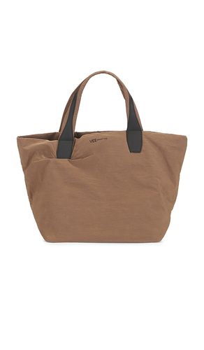 Essence Medium Bag in - Vee Collective - Modalova