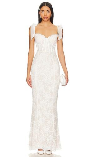 Romanza Gown in White. - size 0 (also in 12, 2, 4, 6) - V. Chapman - Modalova