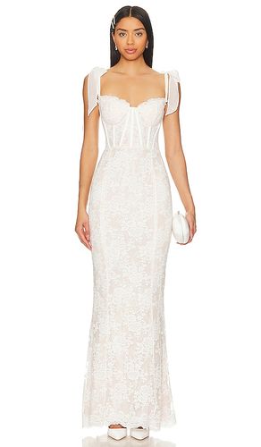 Romanza Gown in White. - size 2 (also in 4, 6) - V. Chapman - Modalova