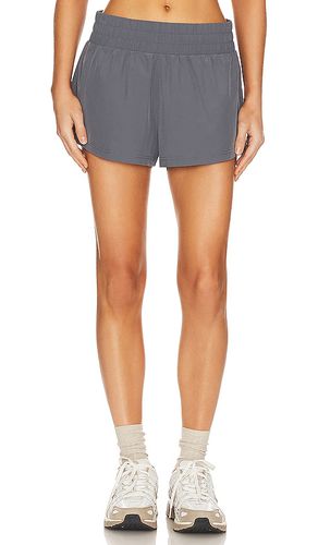 Kallin Running Short in Grey. - size L (also in M, XS) - Varley - Modalova