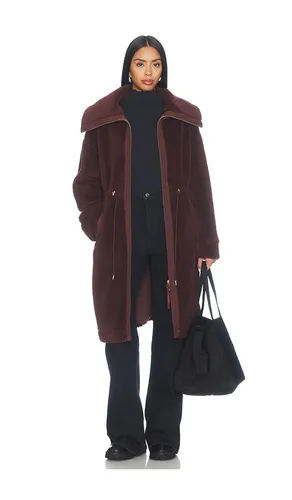 Bennet Long Sherpa Coat in Brown. - size M (also in S, XL, XS) - Varley - Modalova