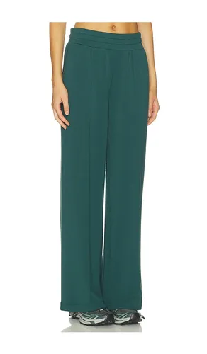 Wide Leg Pant in Green. - size M (also in S, XS) - Varley - Modalova