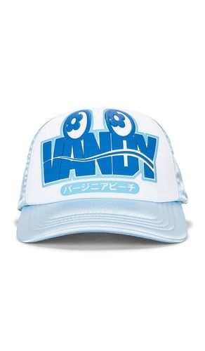 Eye Logo Trucker Hat in - VANDYTHEPINK - Modalova
