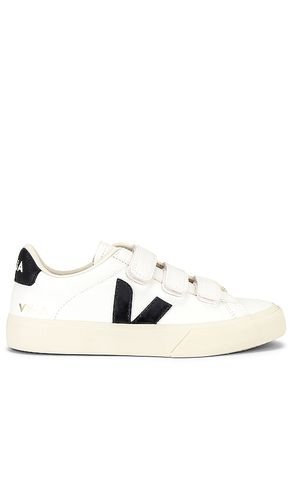 Recife Sneaker in White. - size 35 (also in 36, 37, 38, 39, 40, 41) - Veja - Modalova