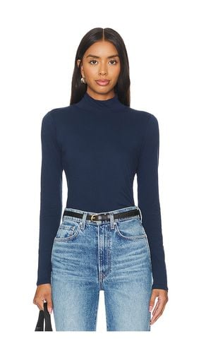 Nadene Turtleneck in Navy. - size L (also in M, S, XL, XS) - Velvet by Graham & Spencer - Modalova